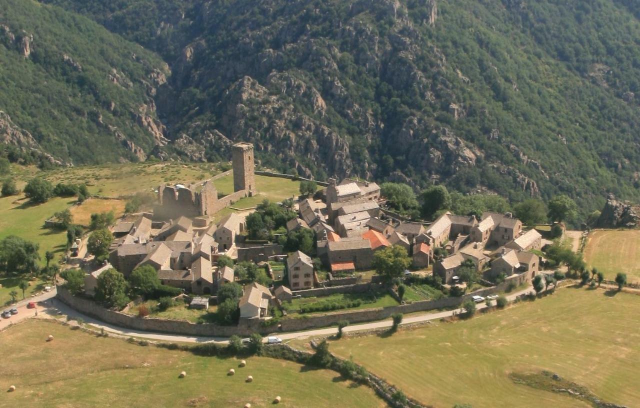 Gite De La Garde Prevencheres Exterior photo